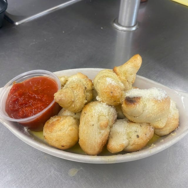 Garlic Knots.