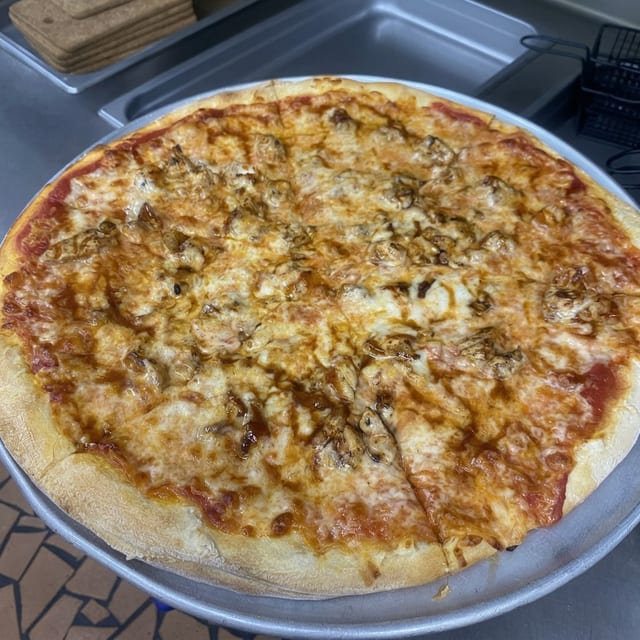 Medium/ BBQ Chicken Pizza.
