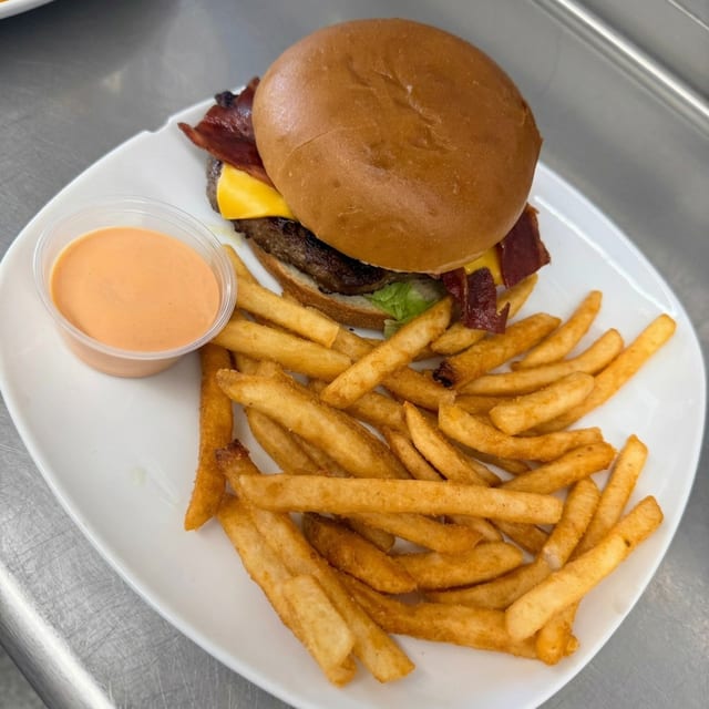 Bacon Cheeseburger.